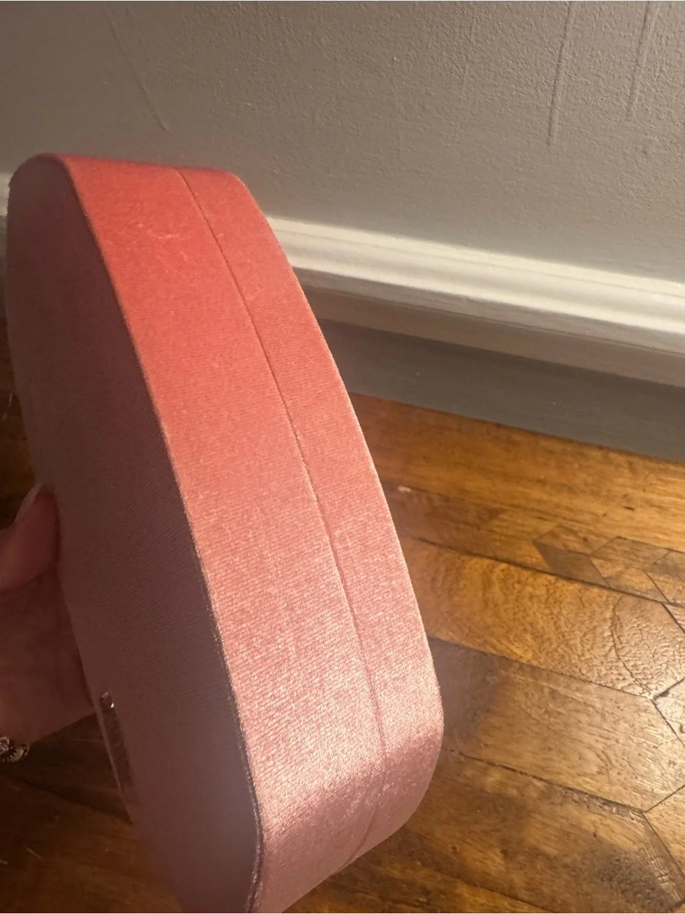 Kendra Scott pink velvet jewelry box like new